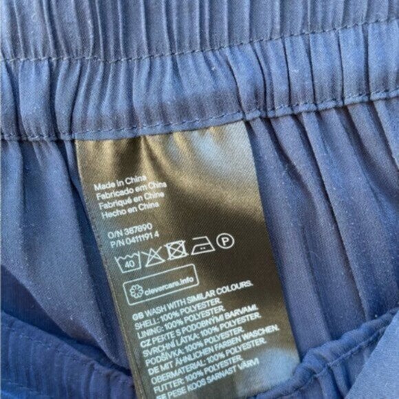 H&M Midnight Blue Long Flowy Midi Skirt Size 6 - Picture 5 of 5